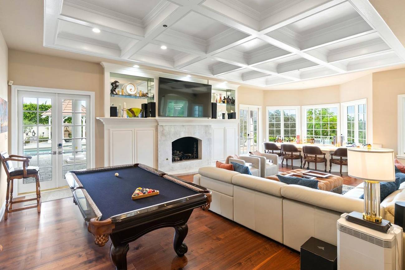 1403 Kingsboro Court — game room