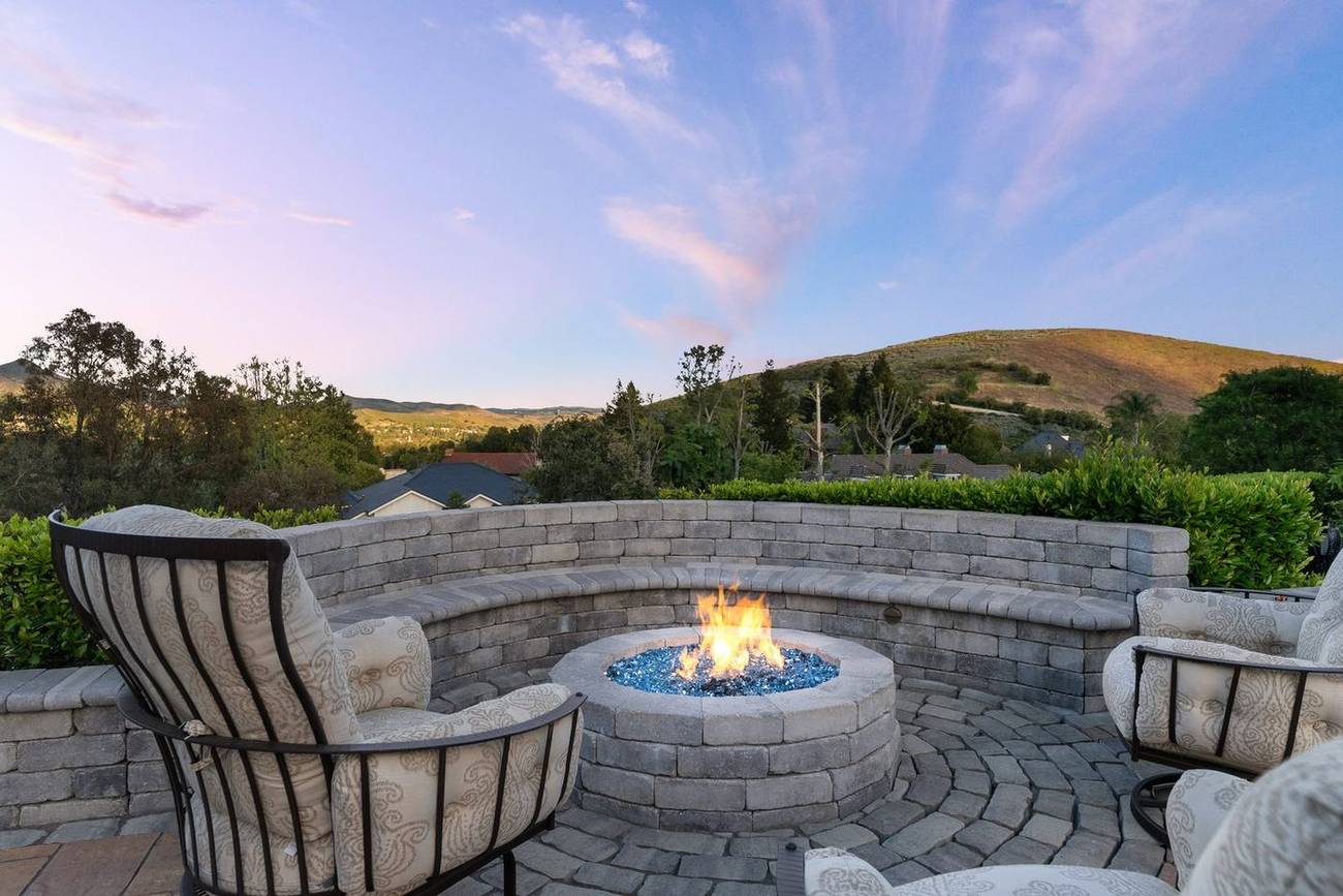 1403 Kingsboro Court — evening fire pit seating